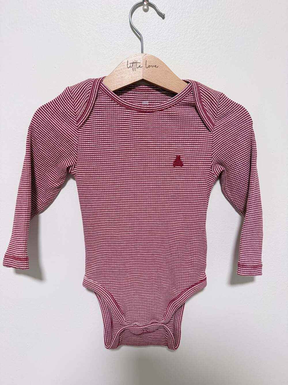 Baby Gap Tinyrib Bodysuit Size 12-18 Months Red Striped Long Sleeve